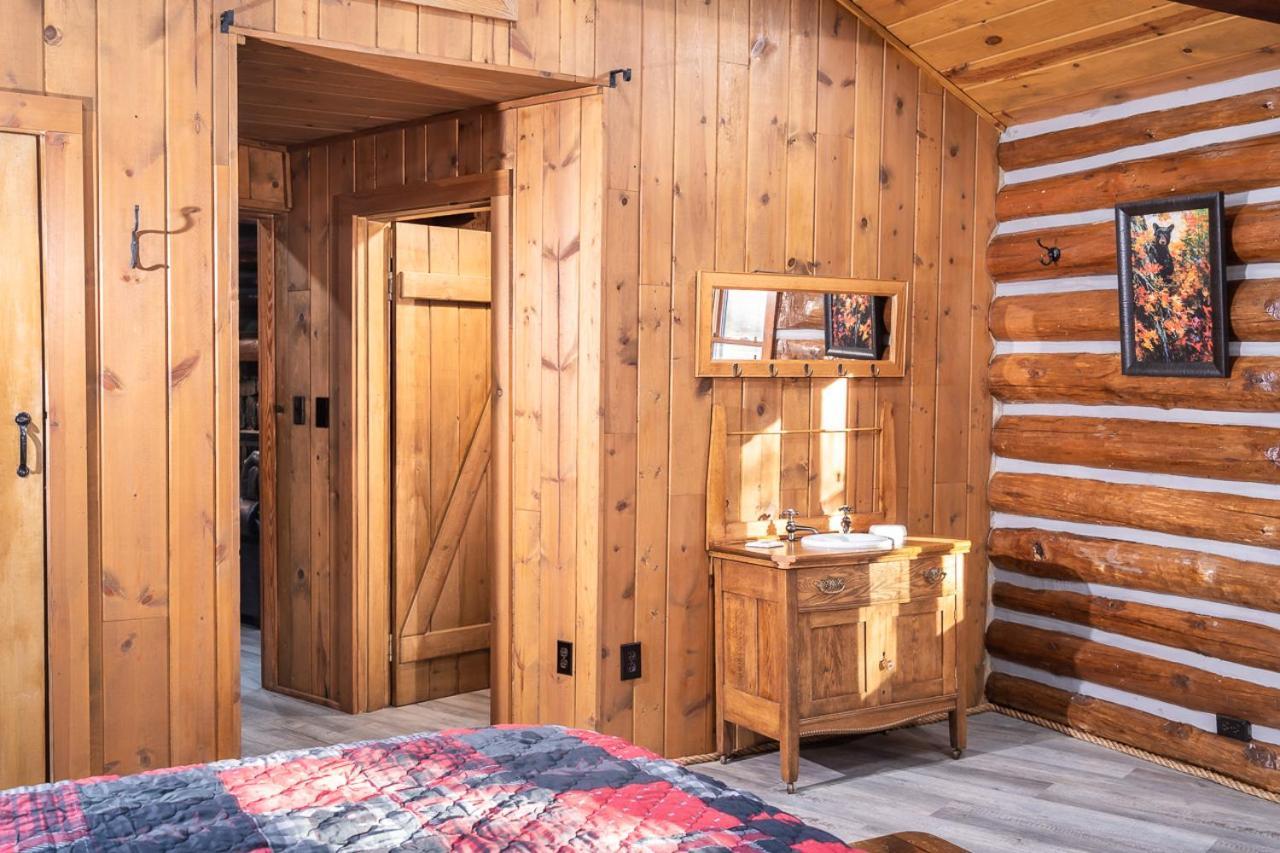 Buckhorn Hideaway By Stony Brook Cabins 蓋特林堡 外观 照片